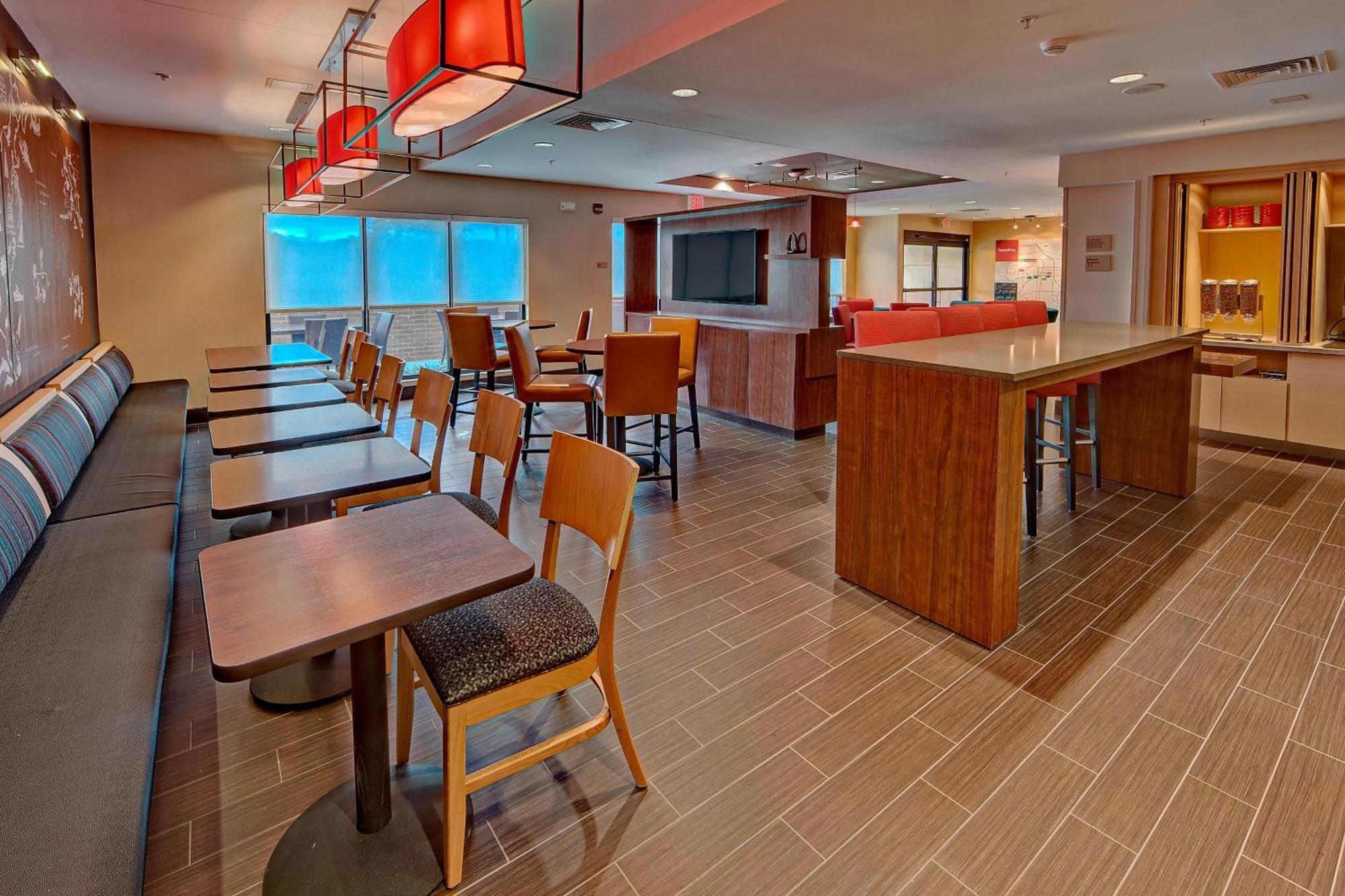 Towneplace Suites By Marriott Hattiesburg Luaran gambar